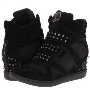 Hidden Wedge Skechers